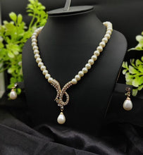 Imported Exquisite Pearl Necklace Set With Radiant Pendant & Earrings